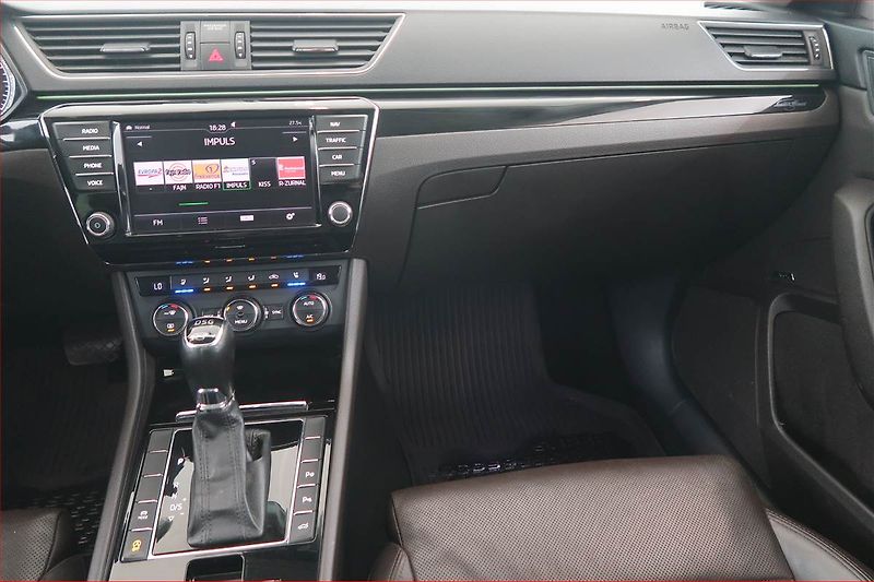 Škoda Superb (2016) Laurin&Klement 2.0 TDI - fotka 8 z 21