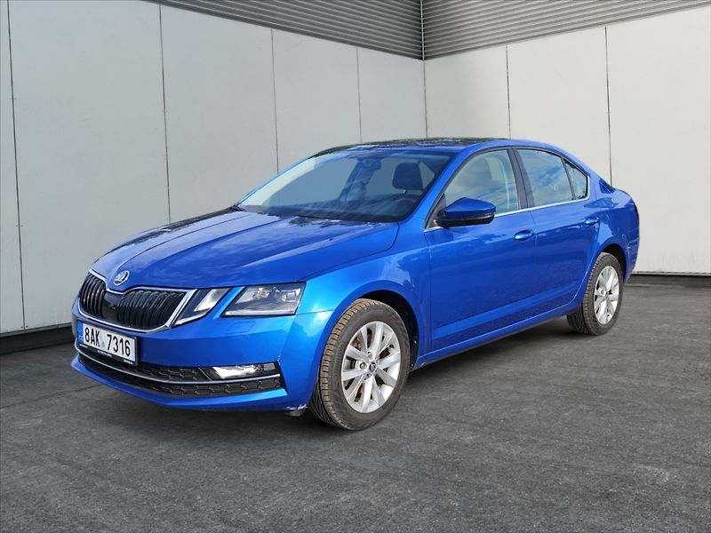 Škoda Octavia 2,0 TDI 110 Style - fotka 2 z 11