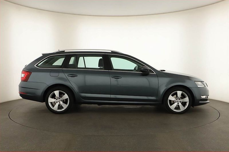 Škoda Octavia (2017) Style 2.0 TDI, Navi, Tempomat - fotka 6 z 14