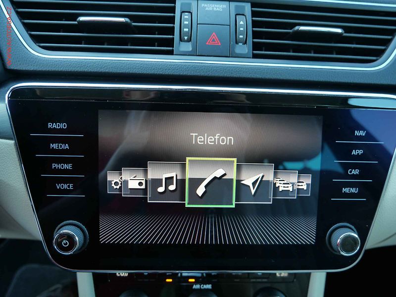 Škoda Superb (2018) 2.0 TDi 4x4, 2.maj,ČR, Style - fotka 24 z 31