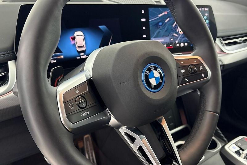 BMW iX1 eDrive20 - fotka 19 z 23