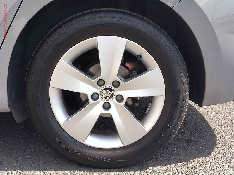 Škoda Scala (2019) 1.0 TSI, 1.maj,ČR, Ambition - fotka 18 z 20
