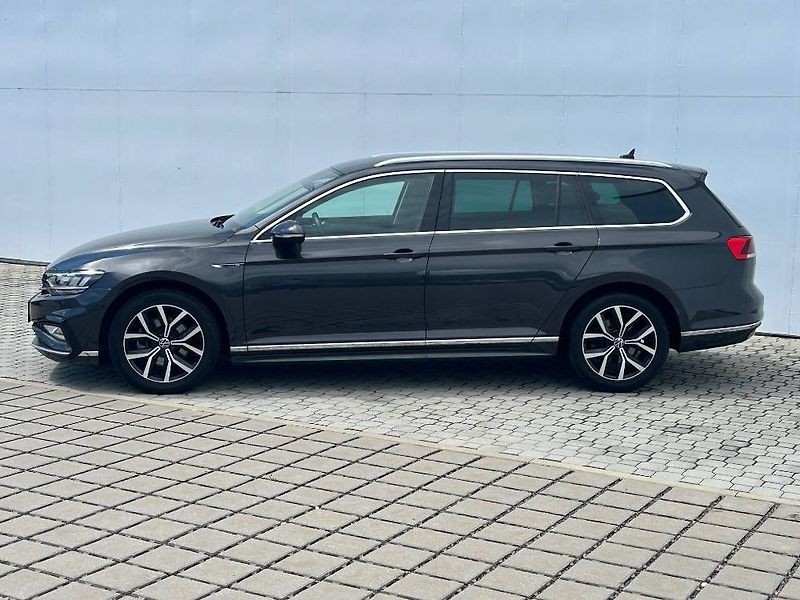 Volkswagen Passat Business  2,0TDi - fotka 3 z 24