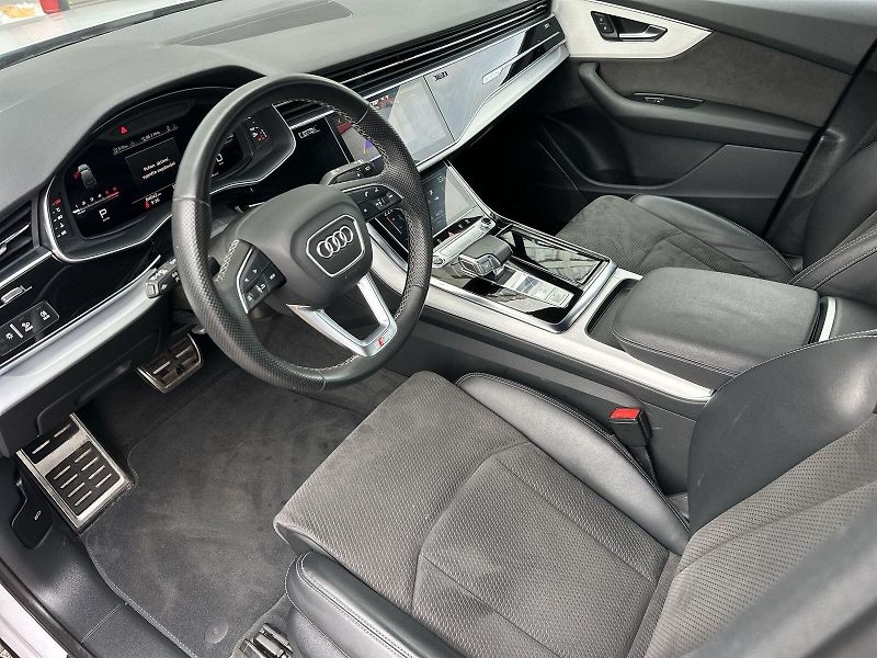Audi Q7 (2022) 3.0 TDI Quattro S-line - fotka 7 z 37