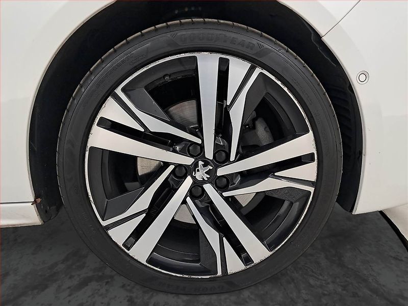 Peugeot 508 (2019) 1.6 PureTech, Automat, Kůže - fotka 15 z 25