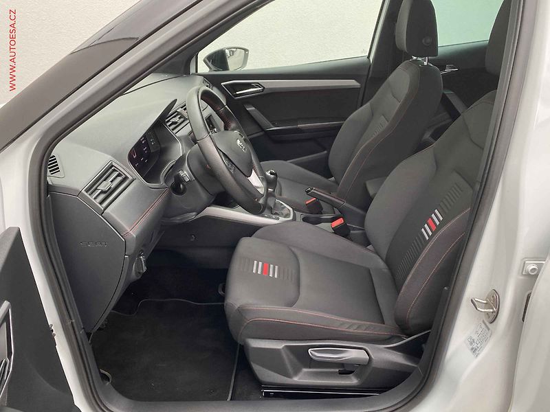 Seat Arona (2020) 1.0 TSi, FR, LED, navi - fotka 9 z 18