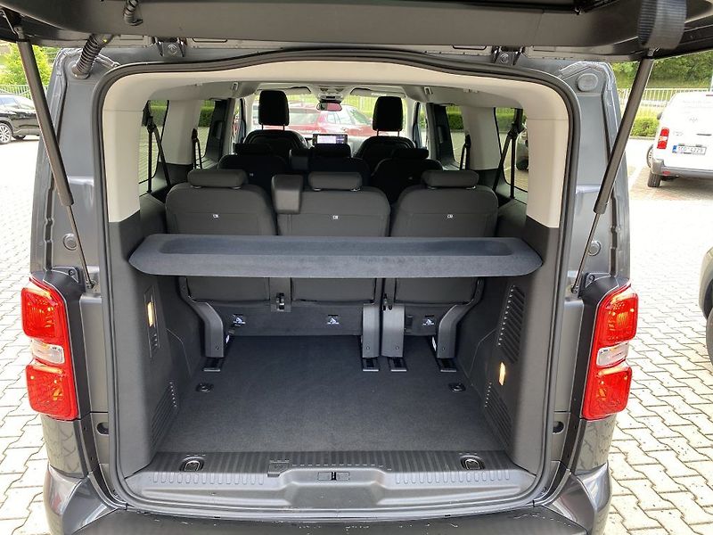 Toyota ProAce Verso 2.0 Diesel L2 6MT Family - fotka 8 z 24