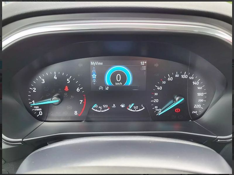 Ford Focus Kombi 1,0 Ecoboost Titanium - fotka 10 z 12