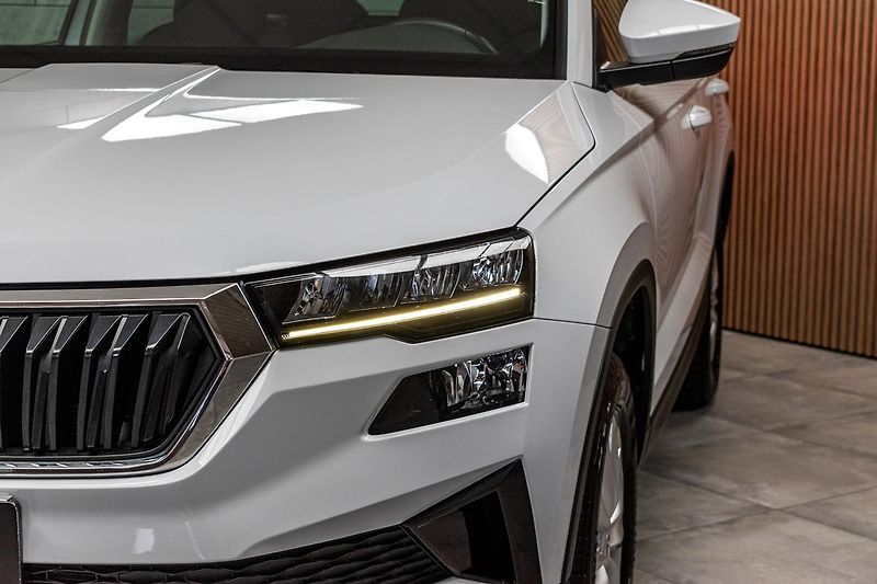 Škoda Karoq 1.5 TSI AMBITION*DPH*ČR 1.MAJ* - fotka 30 z 37