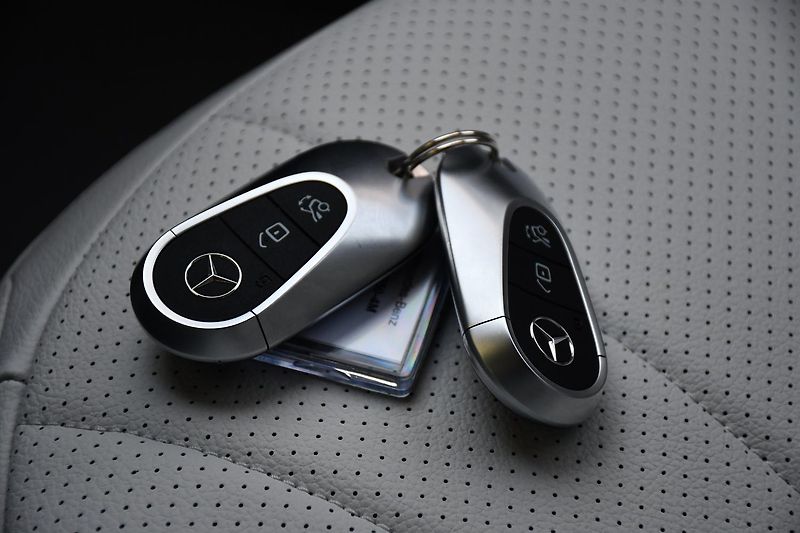 Mercedes-Benz EQE 350 4MATIC 4L-ZÁRUKA  - fotka 40 z 58