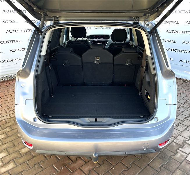 Citroën C4 Picasso 1,6 i,121kW,7míst - fotka 11 z 31