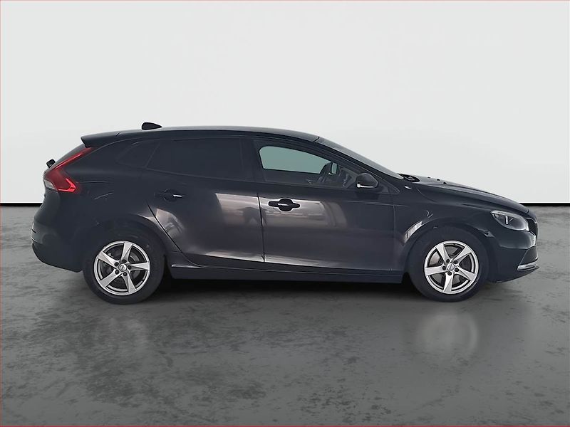 Volvo V40 (2016) 2.0 D2, Automat, Serv.kniha - fotka 6 z 17