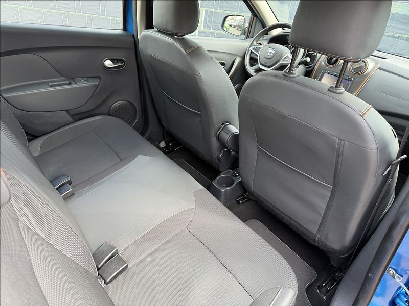 Dacia Sandero 0.9 TCe Stepway - fotka 17 z 18