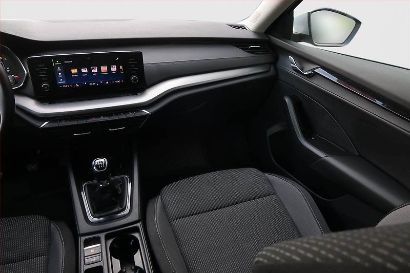 Škoda Octavia (2022) Ambition 2.0 TDI, ČR,1.maj - fotka 8 z 18