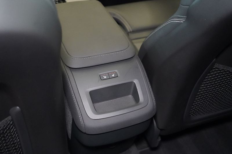 Volvo XC90 B5 PLUS Bright, Vzduch, 360° - fotka 47 z 50