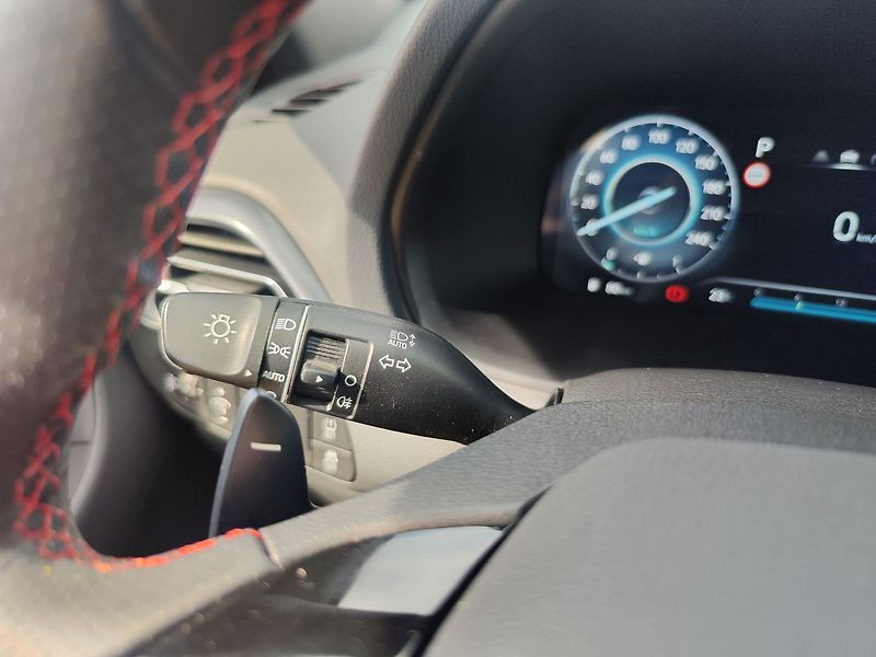 Hyundai i30 1.5 T-GDI/103kW N-Line DCT - fotka 31 z 37