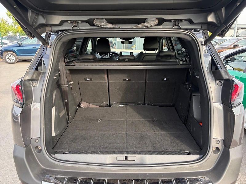 Peugeot 5008 (2023) 1.2PT 96kW CZ DPH - fotka 6 z 11