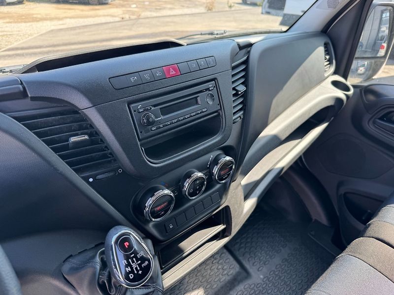 Iveco Daily (2019) 35S16 2.3 115 Kw - fotka 15 z 22