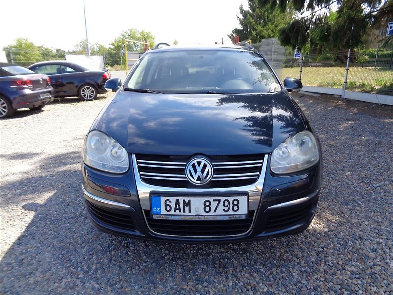 Volkswagen Golf Variant 1,6 - fotka 4 z 22