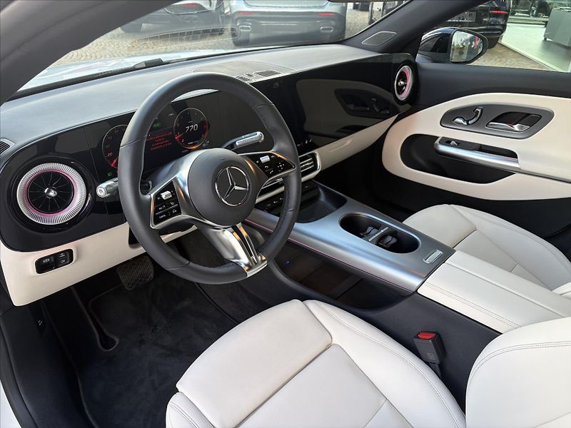 Mercedes-Benz CLA 200 Progressive Premium - fotka 5 z 30
