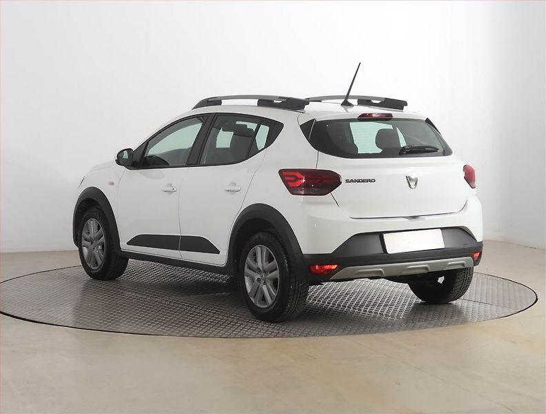 Dacia Sandero (2022) Stepway Essential 1.0 TCe - fotka 4 z 16