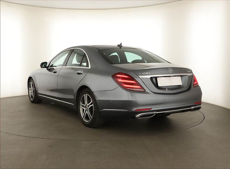Mercedes-Benz Třídy S (2018) S 350 d - fotka 4 z 20