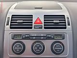 Volkswagen Touran (2009) 1.4 TSi, Navi, AC - náhled 13