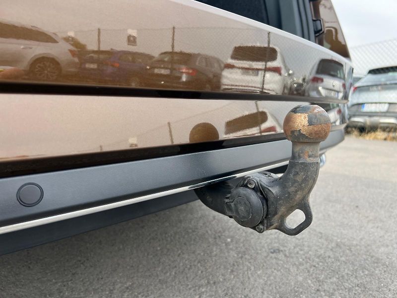 Škoda Superb (2023) L&K 140kW WEBASTO PANO TAŽNÝ - fotka 19 z 38