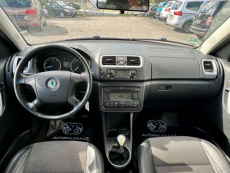 Škoda Roomster (2009) 1.6i 77 kW - fotka 11 z 19