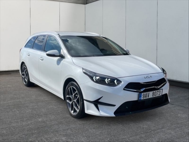 Kia Ceed 1,5 T-GDI 118 Top AT - fotka 1 z 11