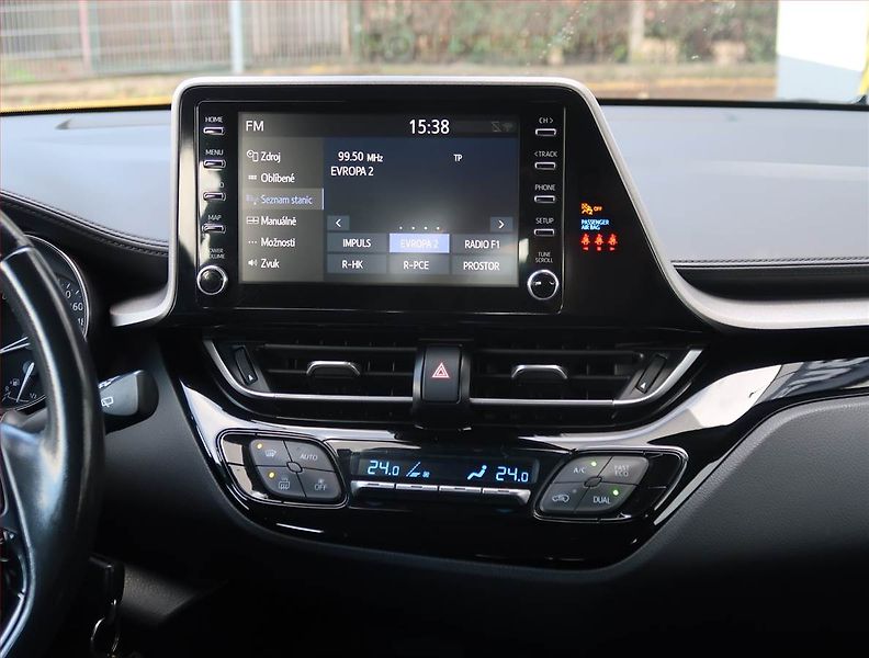 Toyota C-HR (2021) 1.2 Turbo, Serv.kniha - fotka 12 z 20