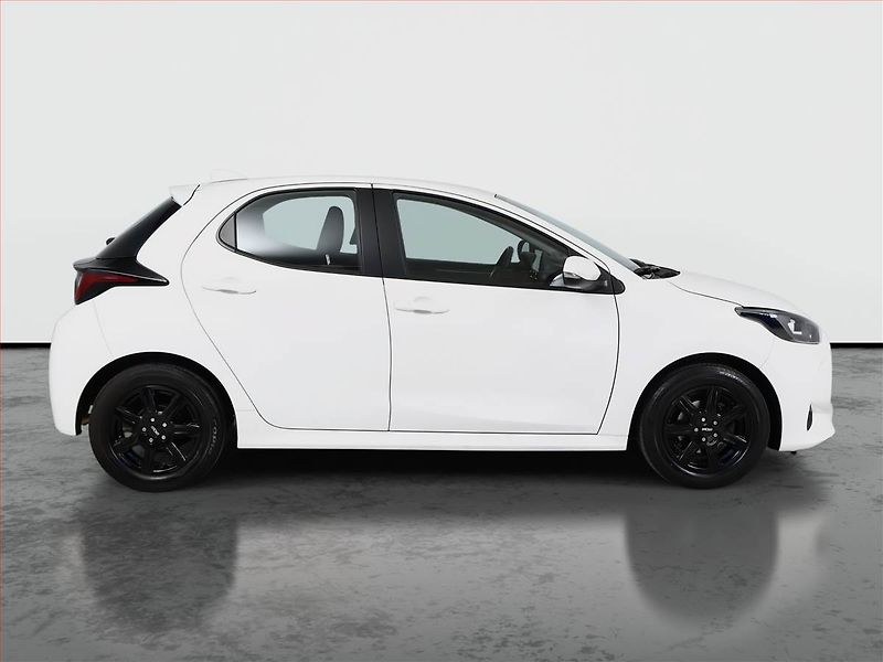 Toyota Yaris (2023) 1.5 VVT-i, ČR,1.maj - fotka 6 z 17