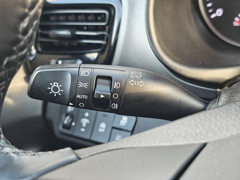 Kia Stonic 1,0 T-GDi GPF 7DCT EXCLUSIVE 7 - fotka 14 z 23