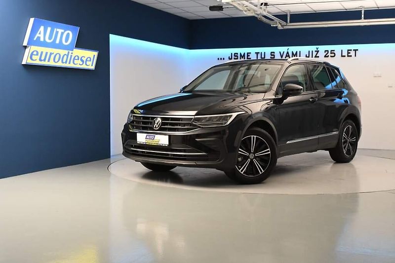 Volkswagen Tiguan (2022) 2.0 4Motion LED DSG Life ACC T - fotka 2 z 38