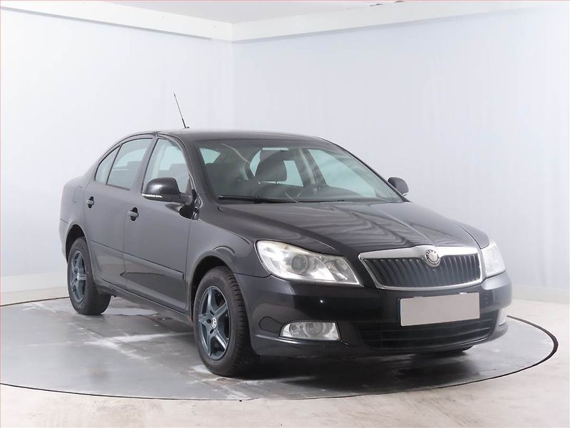 Škoda Octavia (2009) Ambiente Plus 1.9 TDI - fotka 1 z 14