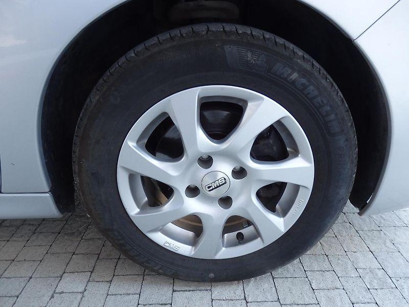Peugeot 207 1.4i KLIMATIZACE, LPG - fotka 13 z 15