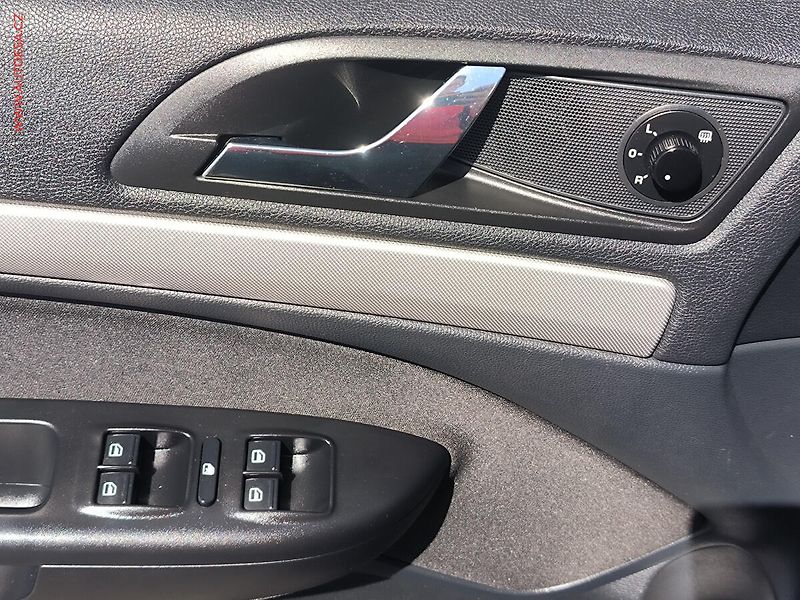 Škoda Octavia (2010) 2.0 TDi, Navi, AC - fotka 16 z 17