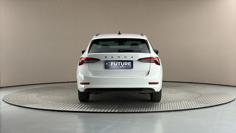Škoda Octavia 2.0 TDI Ambition Combi - fotka 5 z 27
