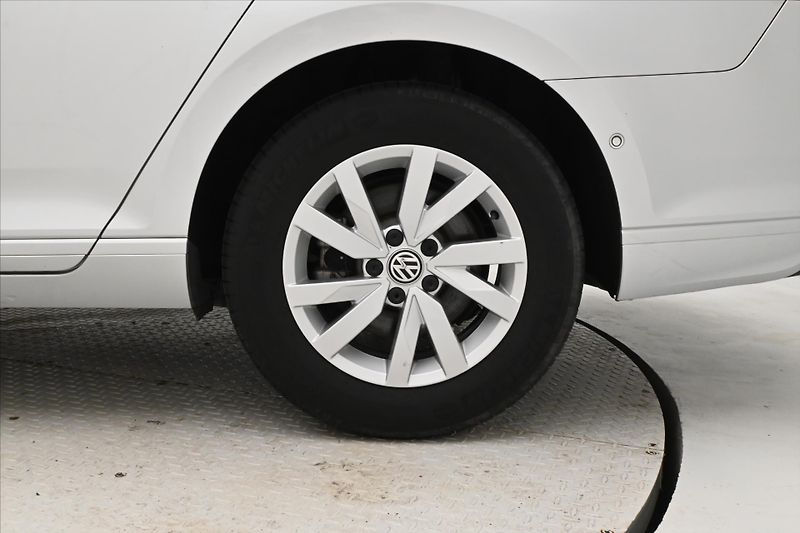 Volkswagen Passat 2,0 TDI 110kW Business Záruka - fotka 25 z 25