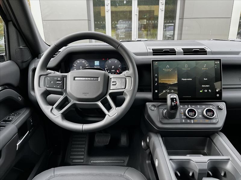 Land Rover Defender (2026) 3,0 110 X-Dynamic SE D250 AWD - fotka 10 z 18