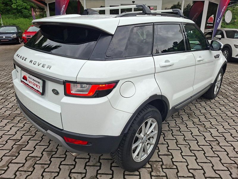 Land Rover Range Rover Evoque (2017) 2.0TD4 110kW 4X4 -NOVÉ V ČR - fotka 8 z 42