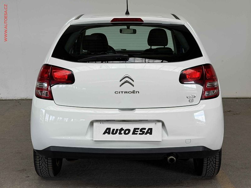 Citroën C3 (2012) 1.2i, ČR, AC - fotka 5 z 15