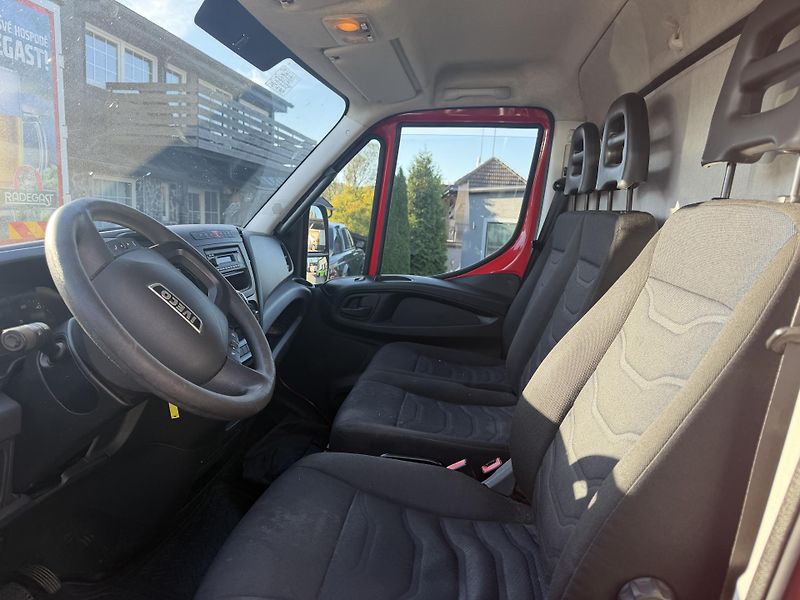 Iveco Daily (2021) 50C16 3.0 N1B 4,6m x 2,25m - fotka 13 z 13