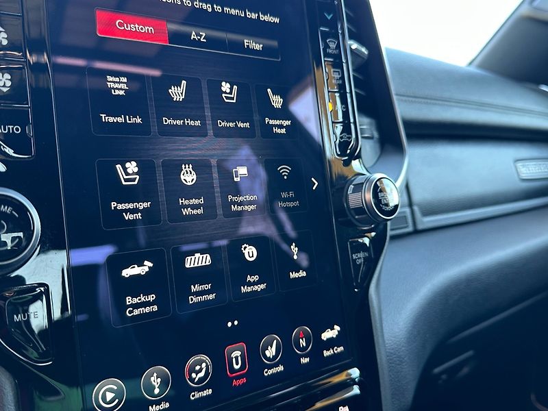 RAM 1500 (2021) 5.7HEMI V8 LARAMIE SPORT - fotka 19 z 30