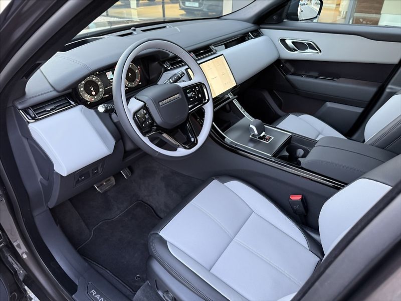 Land Rover Range Rover Velar (2026) 3,0 DYNAMIC SE D300 - fotka 11 z 31