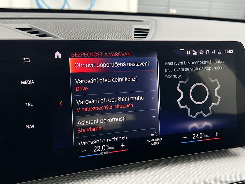 BMW X1 sDrive18i - fotka 17 z 22