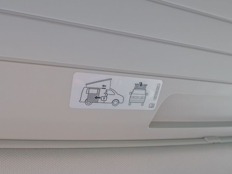 Volkswagen California (2020) 2.0TDI 4x4 DSG CALIFORNI COAST - fotka 42 z 70