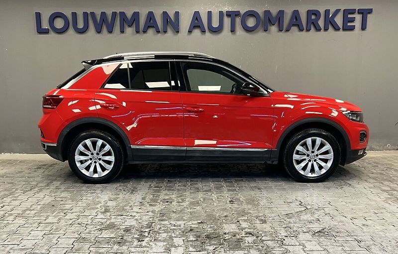 Volkswagen T-Roc Sport 2.0 TSI BMT 4MOTION DSG7 - fotka 18 z 18