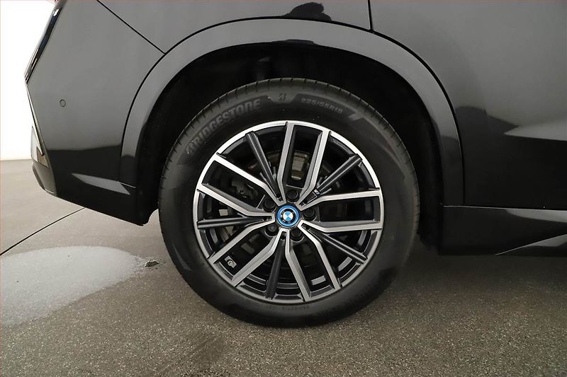 BMW X1 (2024) xDrive30e - fotka 20 z 20