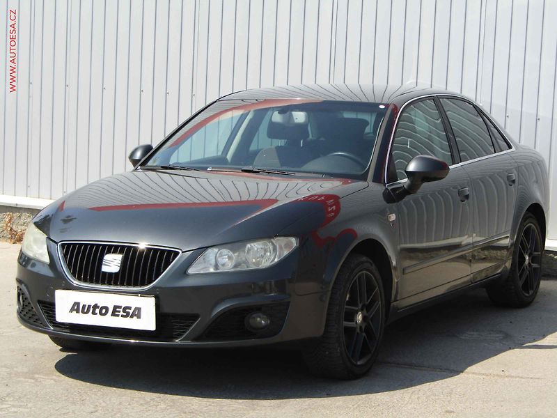 Seat Exeo (2009) 2.0 TDi, AC, park.asistent - fotka 3 z 16